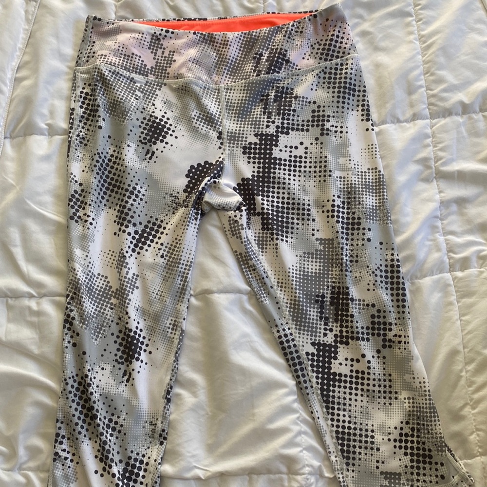 Dotted Print Active Wear Leggings